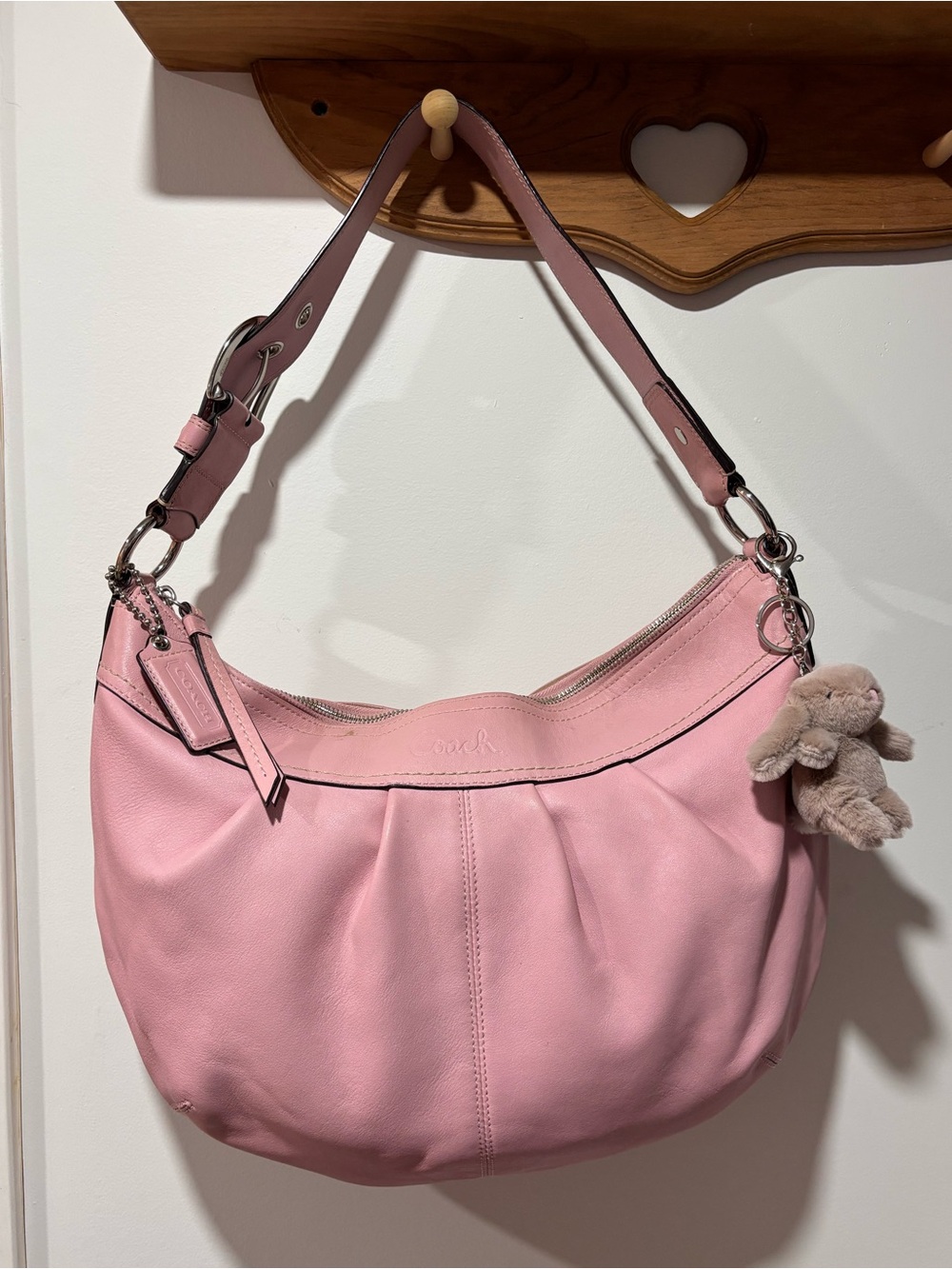 2009 Coach Soho Pleated Hobo Pink Leather Shoulder Bag 13731